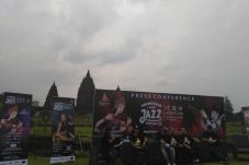 Boyzone dan Diana Krall...