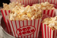 Siapa Penemu Popcorn?...