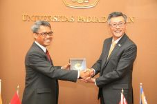 Unpad-National University...
