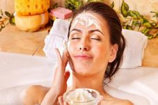Masker Buah-Buahan yang...