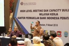 Di Medan, Bupati Anas...
