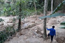 Limbah Batu PT MMS Tergerus,...
