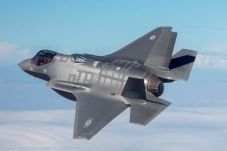 AS Ingin Jual Jet Canggih...