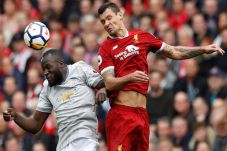 Bek Liverpool Pancing...