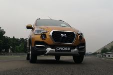 First Drive Datsun Cross;...