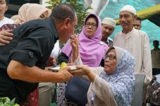 Hari Ulang Tahun, Edy...
