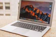 Apple Jual MacBook untuk...