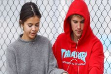 Jaga Jarak, Justin Bieber-Selena...