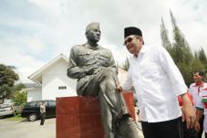 Djarot Singgahi Lokasi...