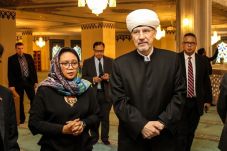 Temui Ulama Rusia, Menlu...