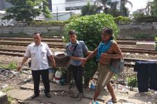 Meresahkan Warga, Empat...
