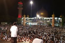 Ustaz Abdul Somad Ceramah...