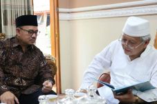 Pesan Kiai Sepuh Minta...