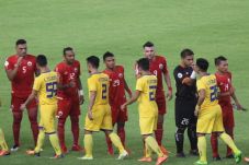 Babak I: Gol Riko Dianulir,...