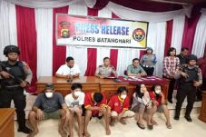 Polres Batanghari Bekuk...