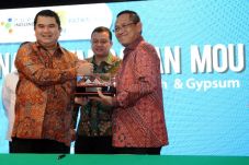 PLN-Semen Indonesia...