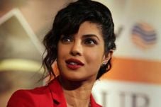 Kembali ke India, Priyanka...