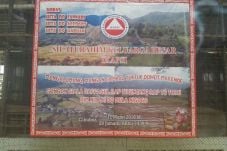Sambil Mangalomang,...