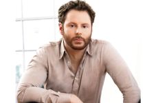 Sean Parker Jadi Miliuner...