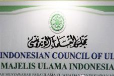 Keluarkan Fatwa Haram,...
