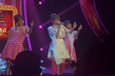 Maia Estianty kepada...