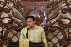 Pemprov DKI Berikan...