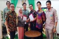 Perusahaan Teknologi...