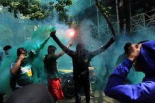 Usai Diboikot Bonek,...