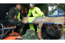 Banjir Mamuju Telan...
