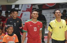 Bek Timnas Indonesia...