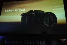 LUMIX DC-GH5S Mirrorless...