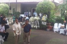 Probosutedjo Akan Dimakamkan...