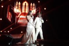 Sukses Duet dengan BCL,...