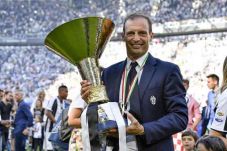 Allegri Rebut Trofi...