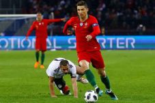 Ronaldo Kejar Rekor...