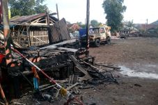 Posko Ormas Dibakar,...