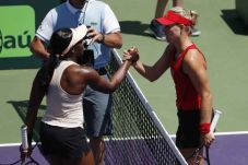 Singkirkan Kerber, Sloane...