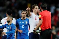 Dirugikan VAR, Inggris...
