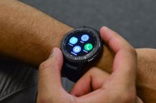 Samsung Gear S4 Akan...