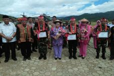 Kunjungi Perbatasan,...