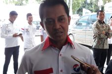 Sekjen Perindo Ingin...