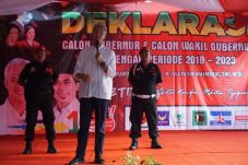 Ganjar Optimistis Menang...