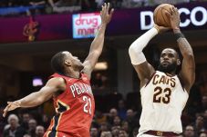 Resmi: LeBron James...