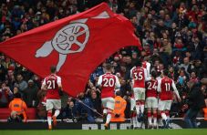 Gasak Stoke City, Arsenal...