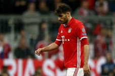 Martinez Peringatkan...