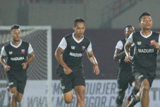 Dijamu PS TIRA, Madura...