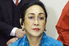 Politikus PAN Tuntut...