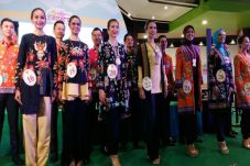ELEMWE Perkenalkan Batik...