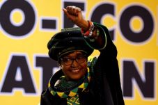 Winnie Mandela, Mantan...