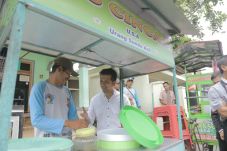 Sambangi Kampung Pare,...